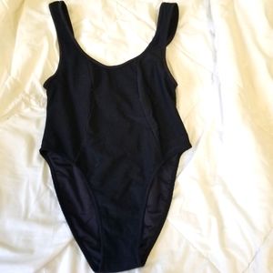 Frankies Bikinis Black Ribbed One Piece size Small